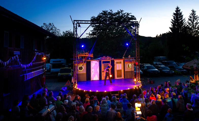 Event-Image for 'Veri&eacute;t&eacute; Pav&eacute;: Lunautica'