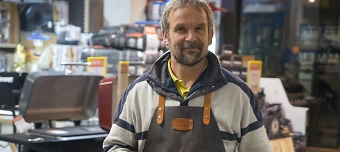 Organisateur de Grillschule plankengriller "Fisch pur!"