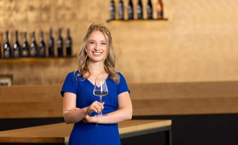 Weinprobe moderiert von der deutschen Weinkönigin