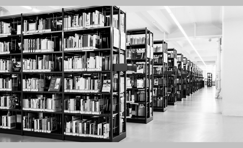 Wie suche ich in der Bibliothek Hauptpost?