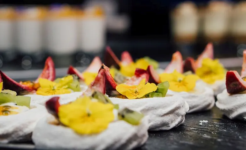 Jahreswechsel in   besonderer Atmosphäre, Eating & Drinking / Dinner Event, Restaurant Gnadenthal