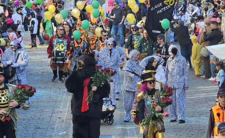 Bärner Fasnachtsumzug 2027 Sitzplätze am Zähringerbrunnen, Fasnacht / Fasching / Karneval / Umzug, Bühne Zähringerbrunnen