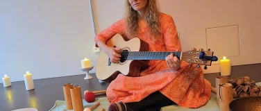 Event-Image for 'Yin Yoga & Livegesang'